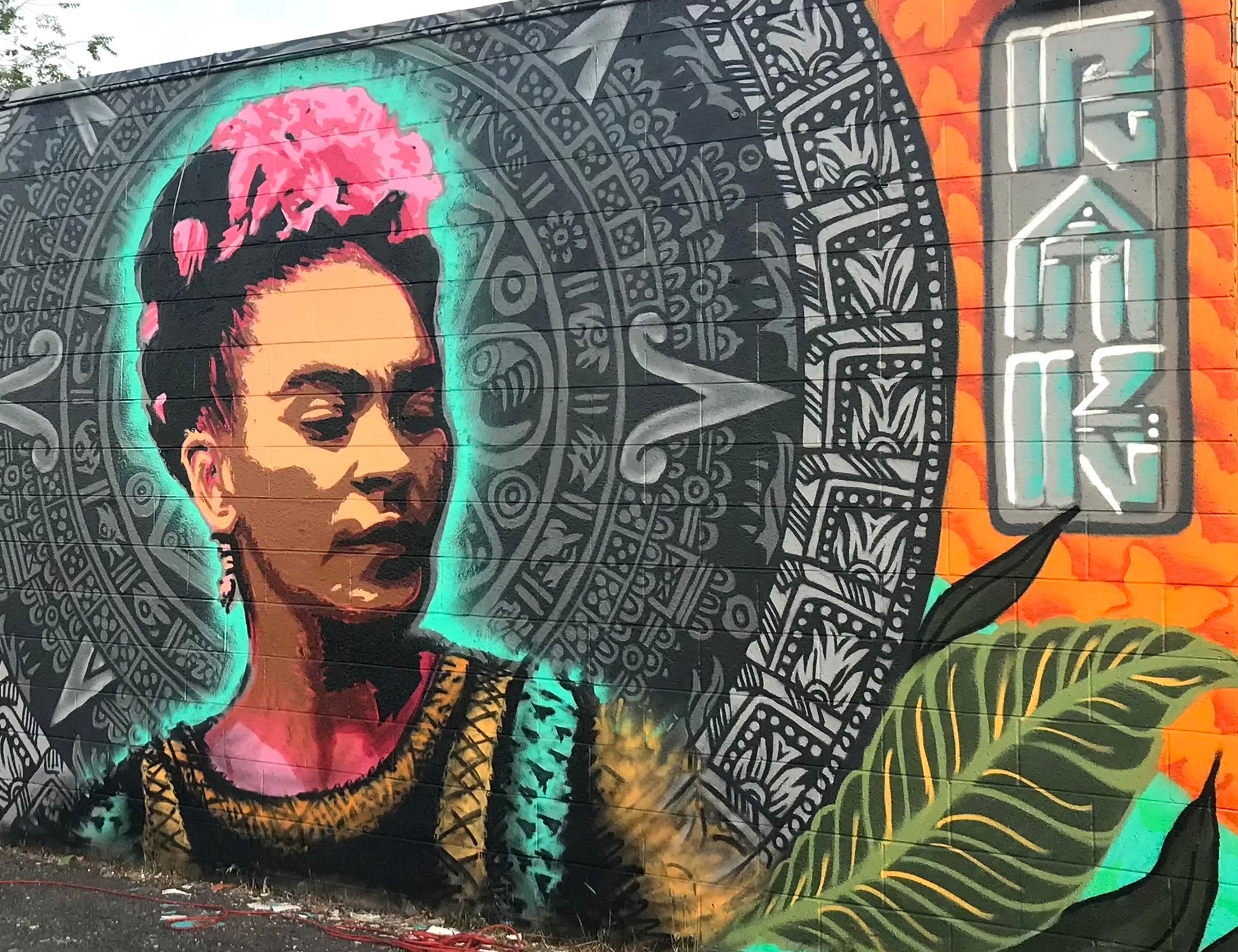 Roots Art Kollective, Frida Mural (2020), Panaderia Mexico, Salt Lake City. Photo Miguel Galaz